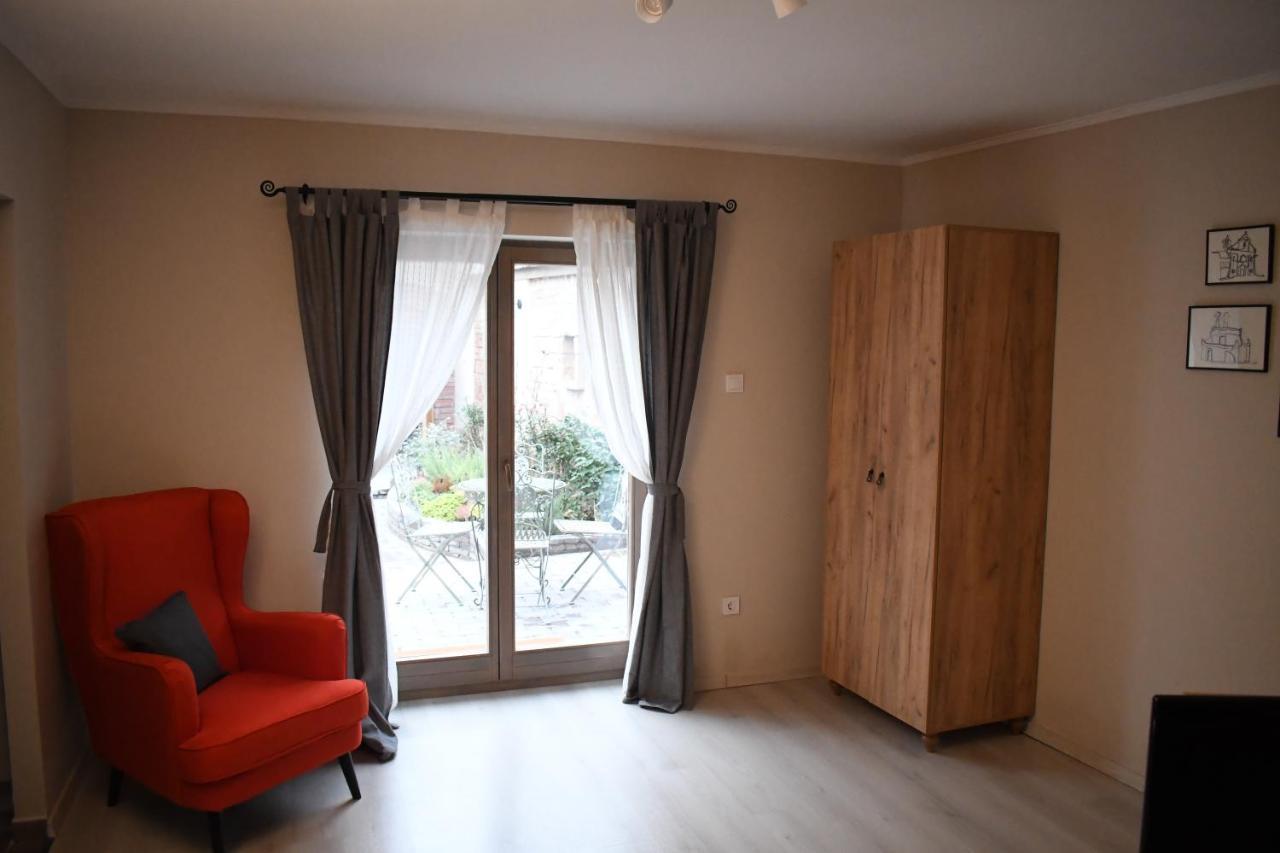 VATUS Apartmanház Vác Exterior foto